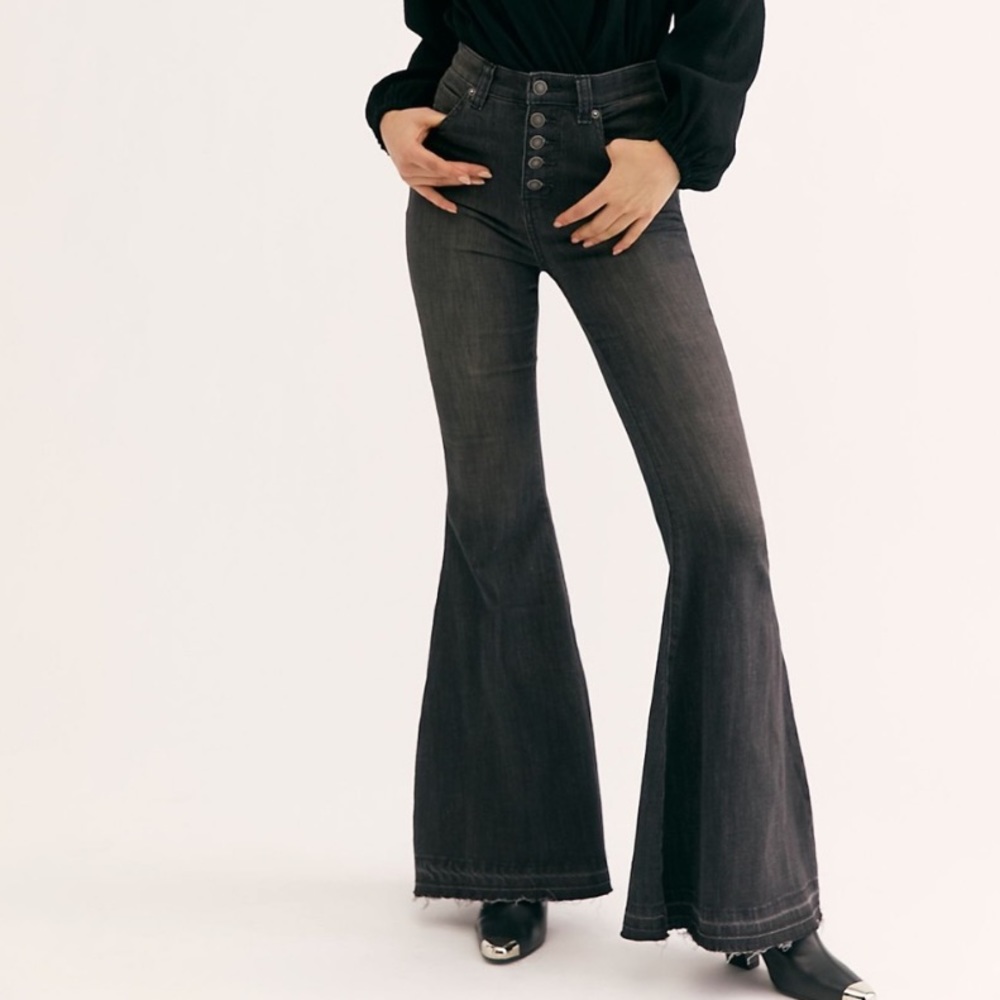 NWT Free People Irreplaceable Flare Jeans